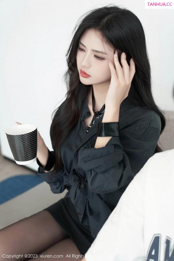 李浅浅  [XiuRen]高清写真图 2023.07.19 No.7100 浅浅Danny 情趣服饰第19张图片